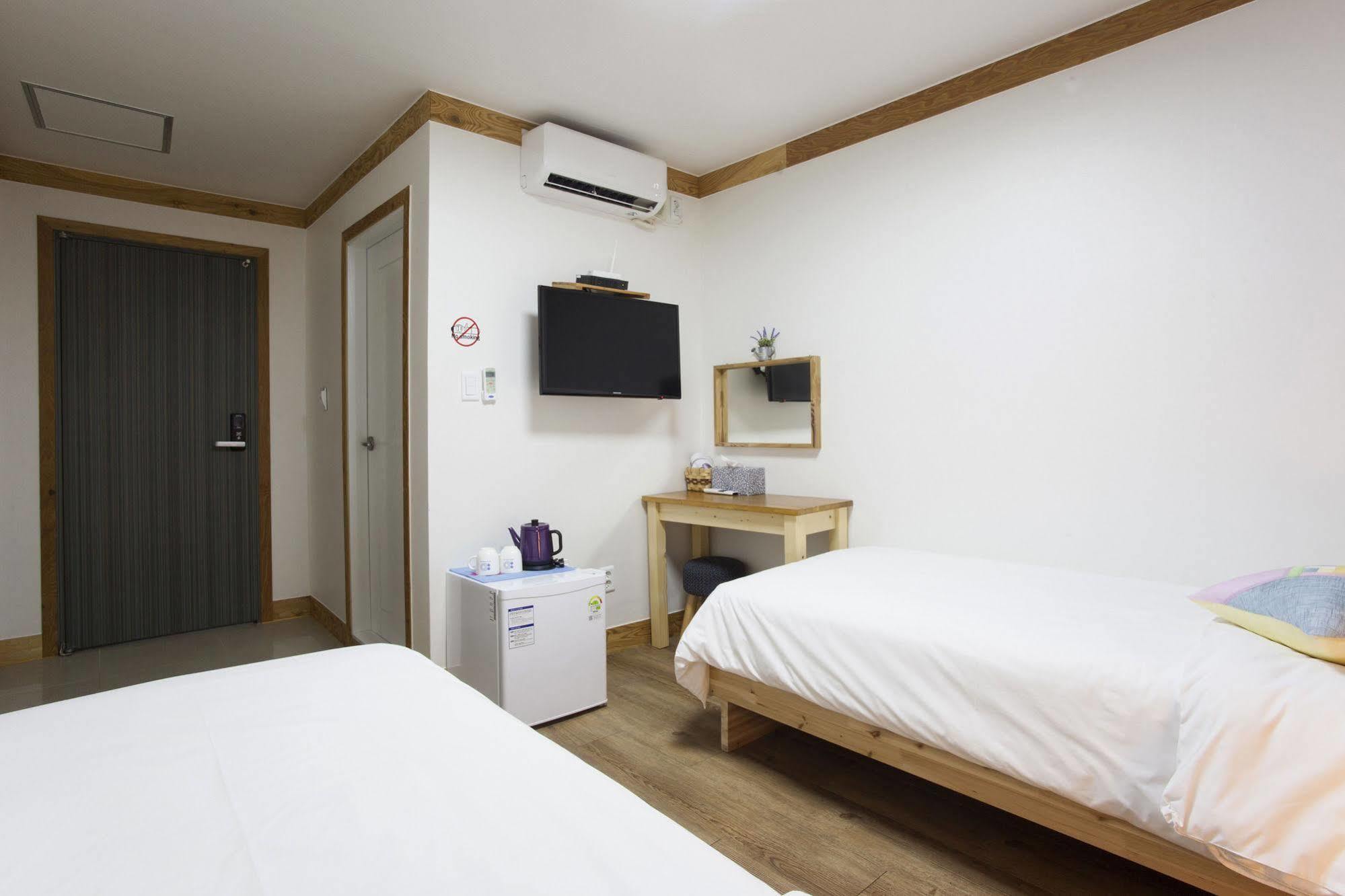 Mini Hotel Dalkom In Dongdaemun Seoul Exterior photo