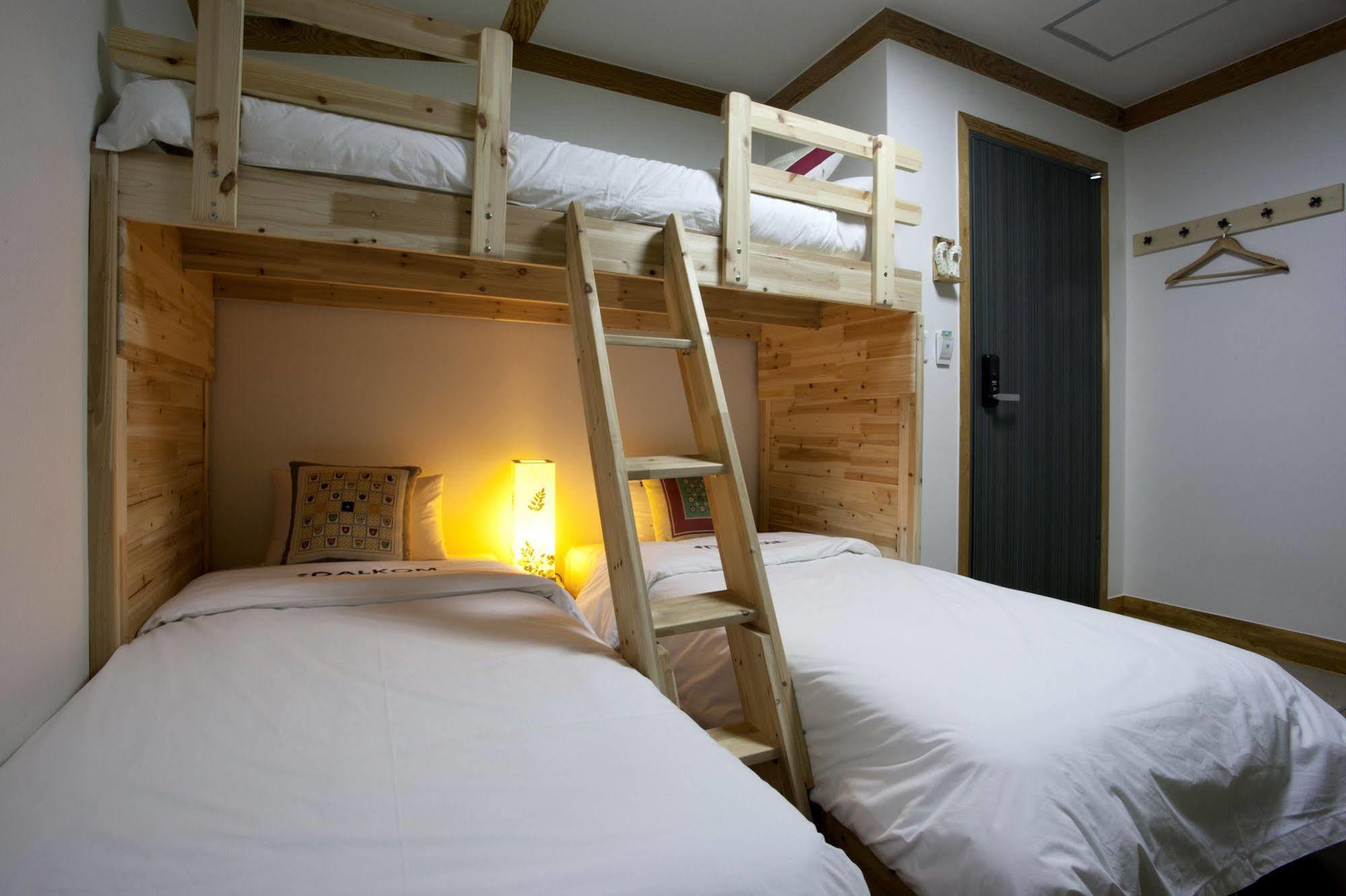 Mini Hotel Dalkom In Dongdaemun Seoul Exterior photo