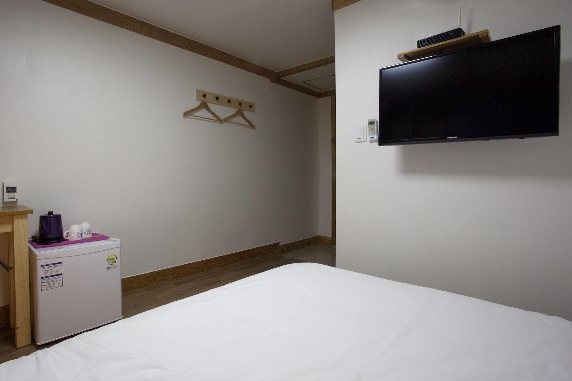 Mini Hotel Dalkom In Dongdaemun Seoul Exterior photo
