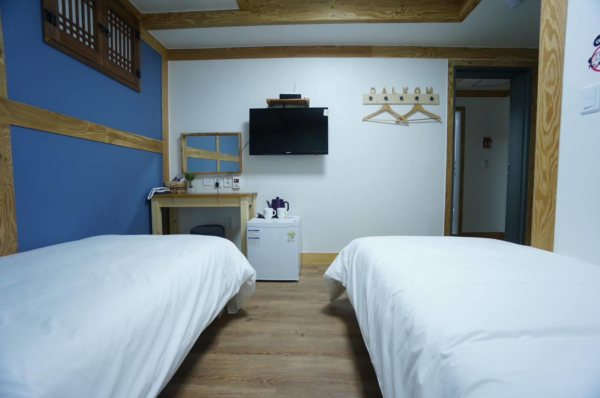 Mini Hotel Dalkom In Dongdaemun Seoul Exterior photo