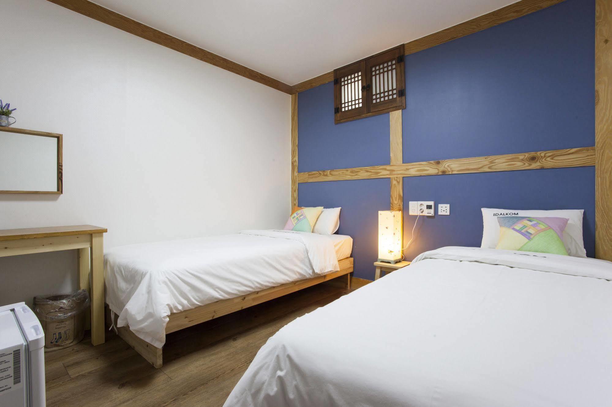 Mini Hotel Dalkom In Dongdaemun Seoul Exterior photo